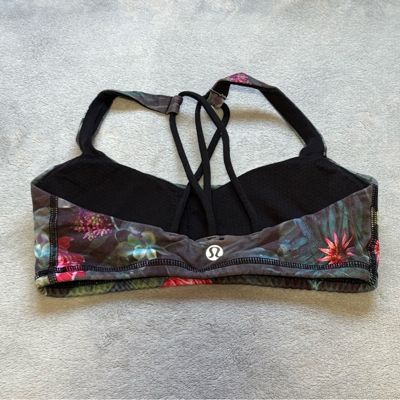 Lululemon Free to Be Sports Bra - Picture 4 of 5